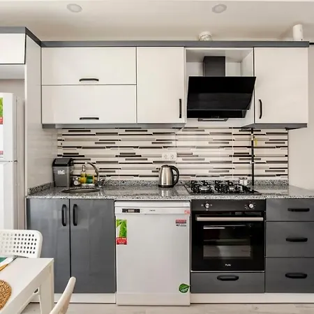 Old Town 5 Min 2bed 1000 Mbps Wi-fi Апартаменты *