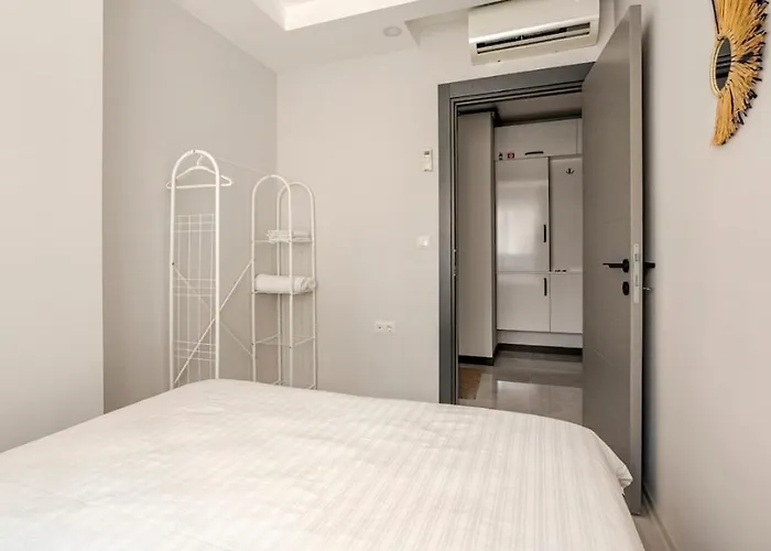Old Town 5 Min 2bed 1000 Mbps Wi-fi * Αττάλεια